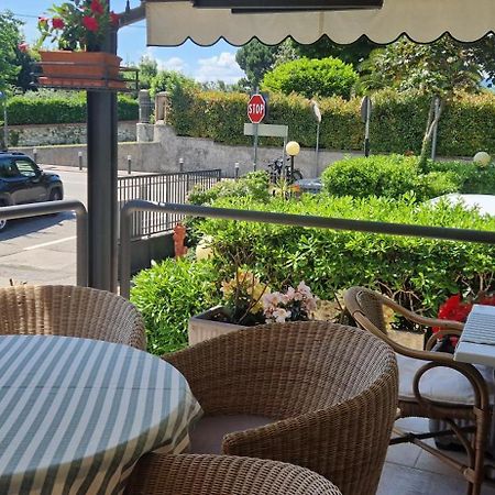 Hotel Marina Torri Del Benaco Ngoại thất bức ảnh