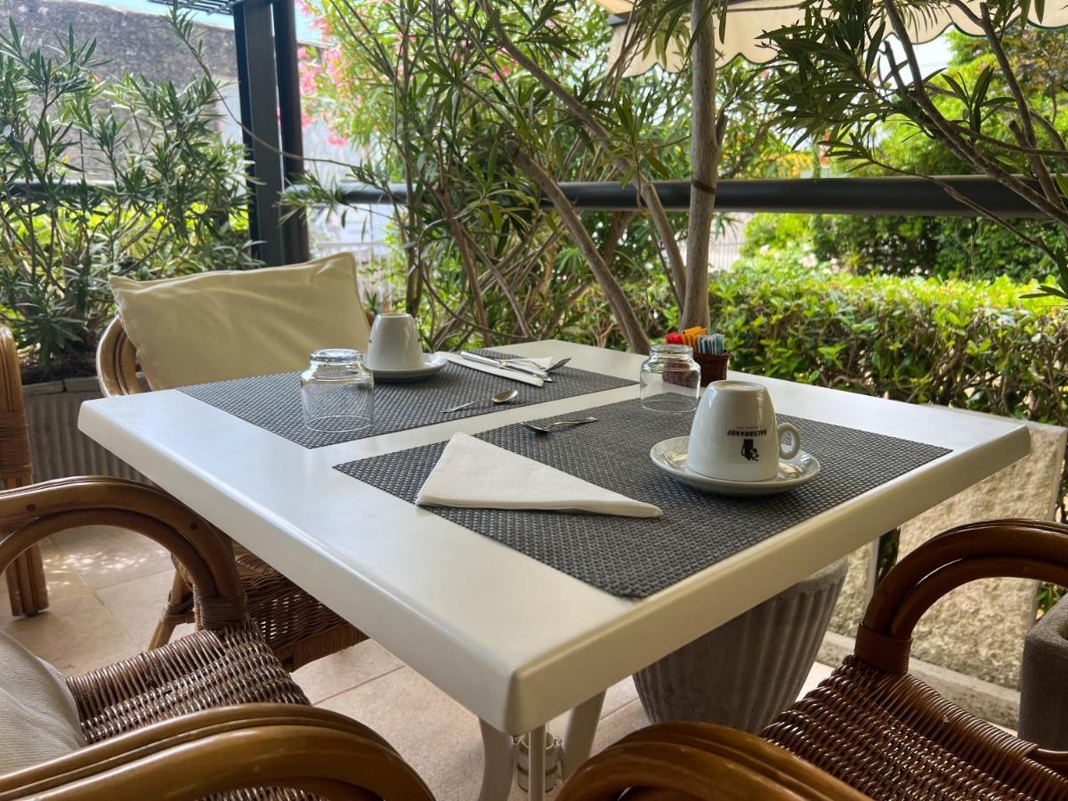 Hotel Marina Torri Del Benaco Ngoại thất bức ảnh