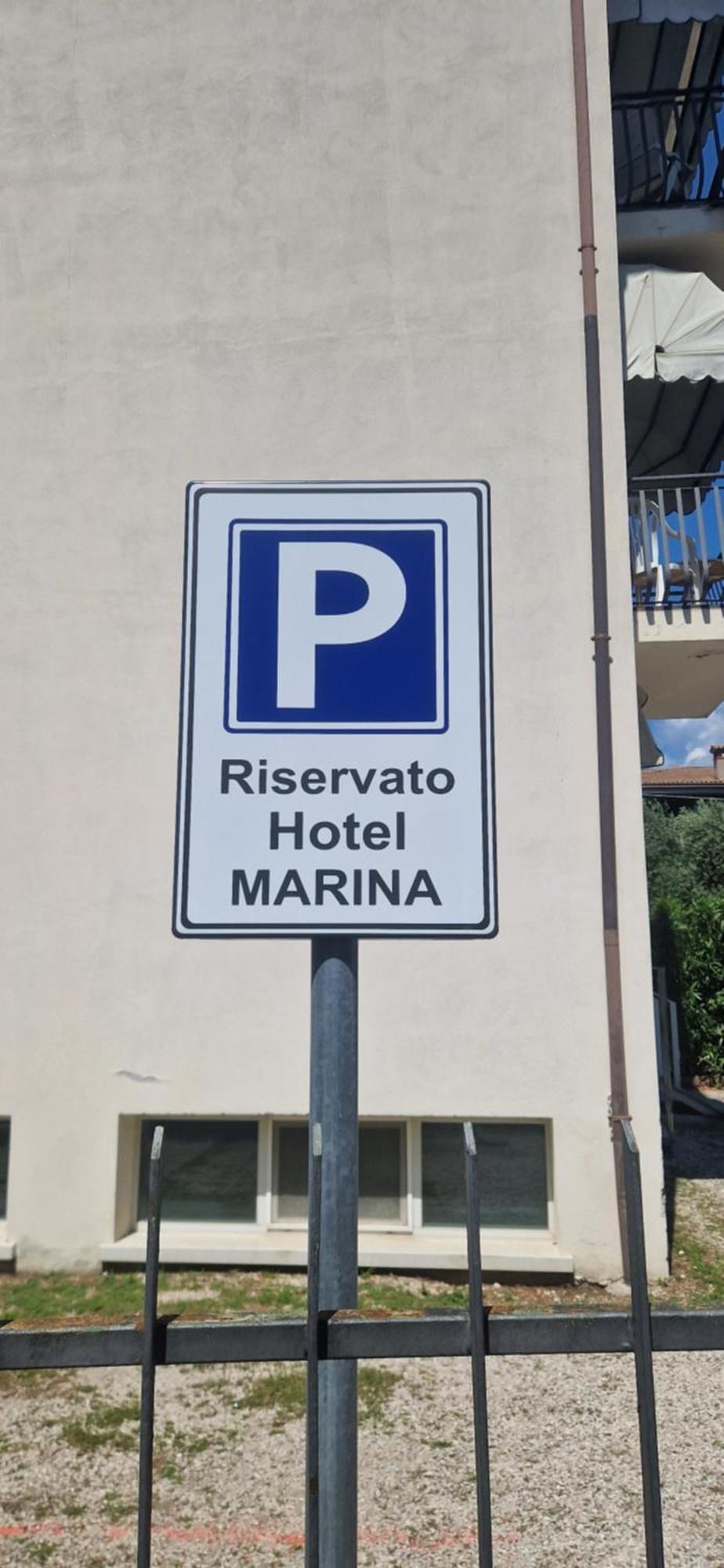 Hotel Marina Torri Del Benaco Ngoại thất bức ảnh